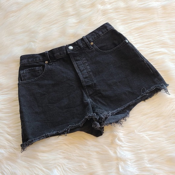 Everlane The Cheeky Denim Short Black Stone Button Fly Size 28 Distressed Jean - Picture 2 of 5